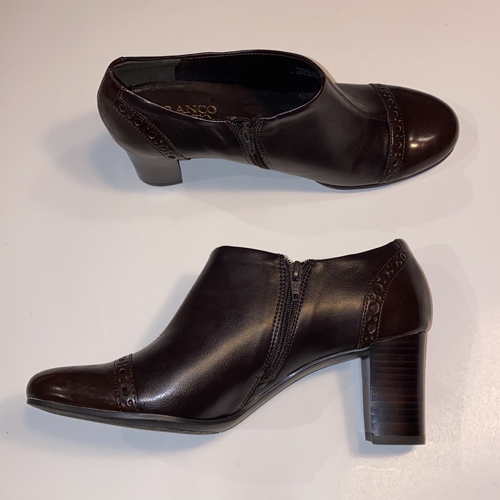 Franco Sarto women’s brown lowtop heel